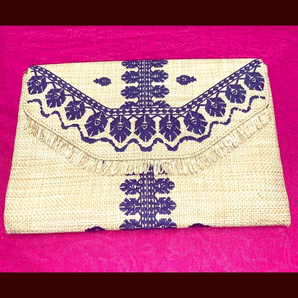 Stella & Dot Handbags - Retired Stella & Dot City Clutch